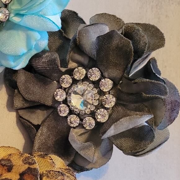 Hand Dyed Floral Crystal Center Velvet Scarf Tee Slide or Ring Black - Picture 1 of 3